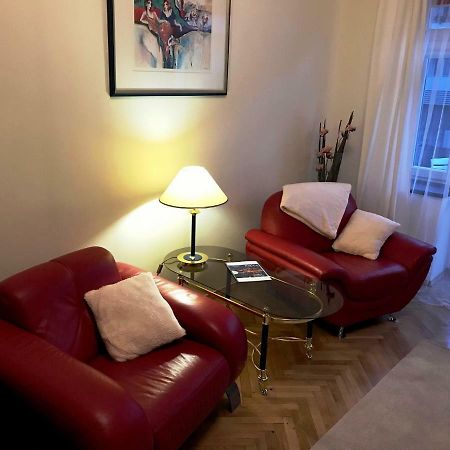 Appartamento Apartament "Cleopatra 5" Przy Rynku Z Parkingiem, Faktury Vat Kielce Esterno foto