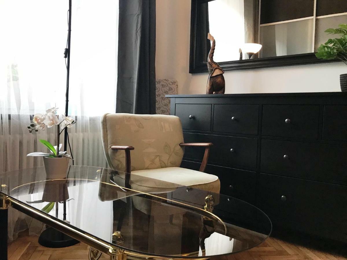 Appartamento Apartament "Cleopatra 5" Przy Rynku Z Parkingiem, Faktury Vat Kielce Esterno foto